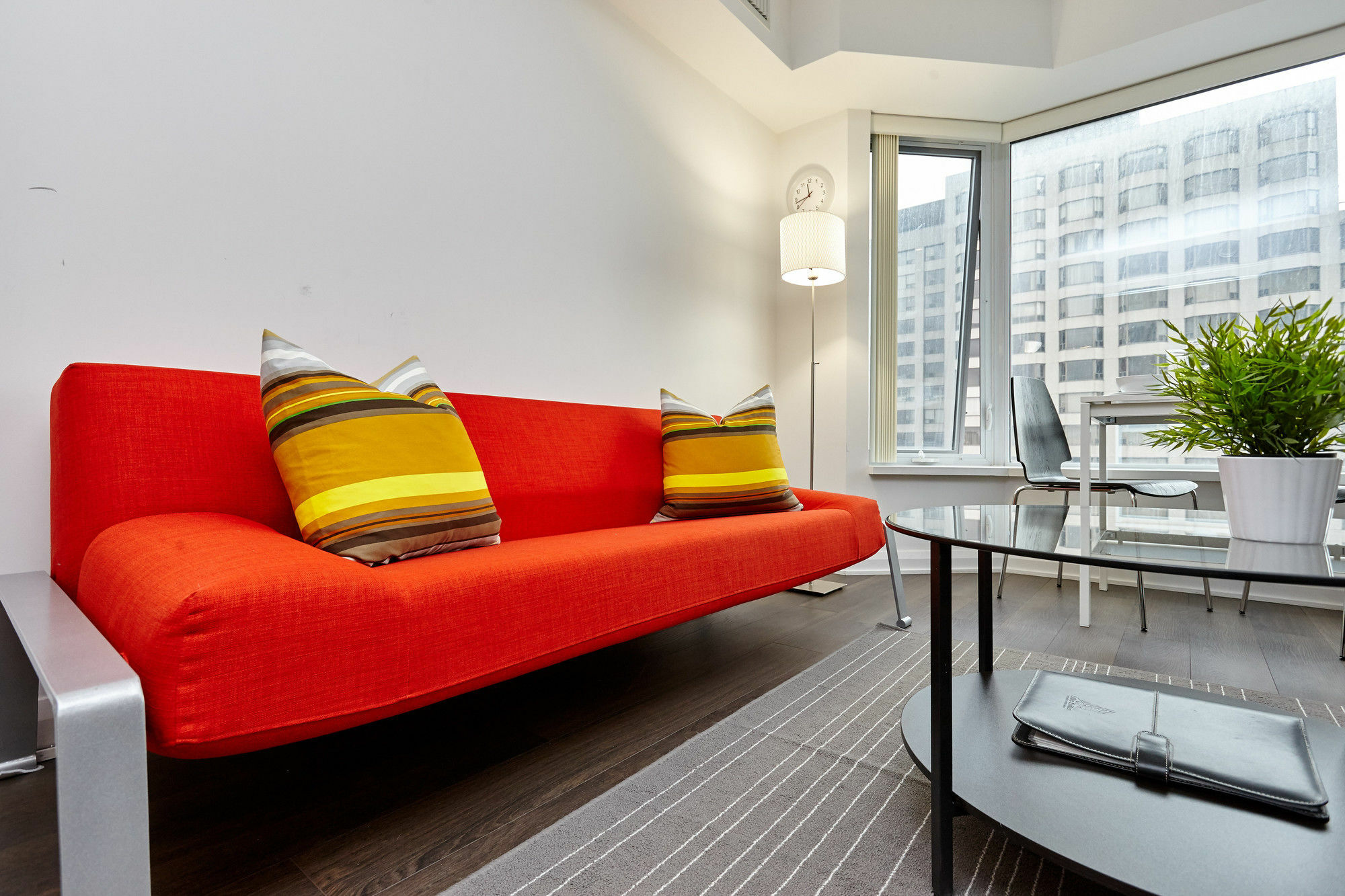 Atlas Suites - Yorkville Furnished Apartments Toronto Eksteriør billede